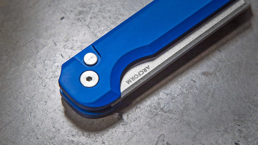 Arcform Blue Slimfoot ARC-061 Auto Knife Stonewash 3.1" 154CM (USA) 7 Arcform Blue Slimfoot ARC-061 Auto Knife Stonewash 3.1" 154CM (USA)