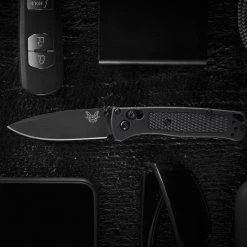 Benchmade Mini Bugout, 2.82" S30V Black Blade, CF-Elite Handle 533BK-2 9 Benchmade Mini Bugout, 2.82
