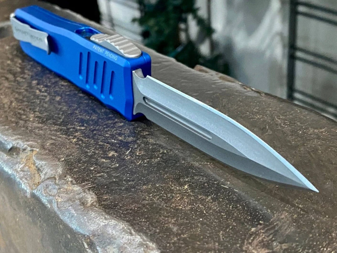 Guardian Tactical RECON-035 94531 Blue Auto Knife 3.3" Dagger Stonewash 3 Guardian Tactical RECON-035 94531 Blue Auto Knife 3.3" Dagger Stonewash