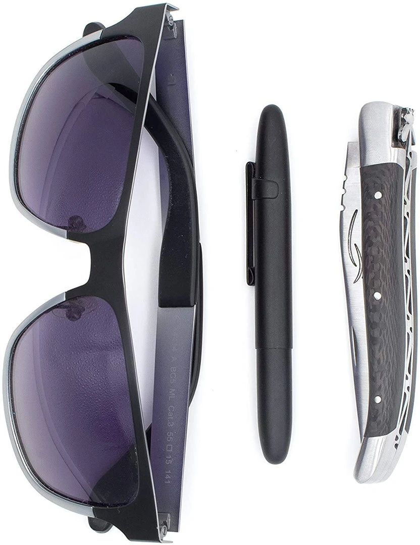 LAGUIOLE HONORE DURAND Laguiole Durand Handmade Folding 10cm Carbon Fiber Knife 12C27 (France) 4 LAGUIOLE HONORE DURAND Laguiole Durand Handmade Folding 10cm Carbon Fiber Knife 12C27 (France)